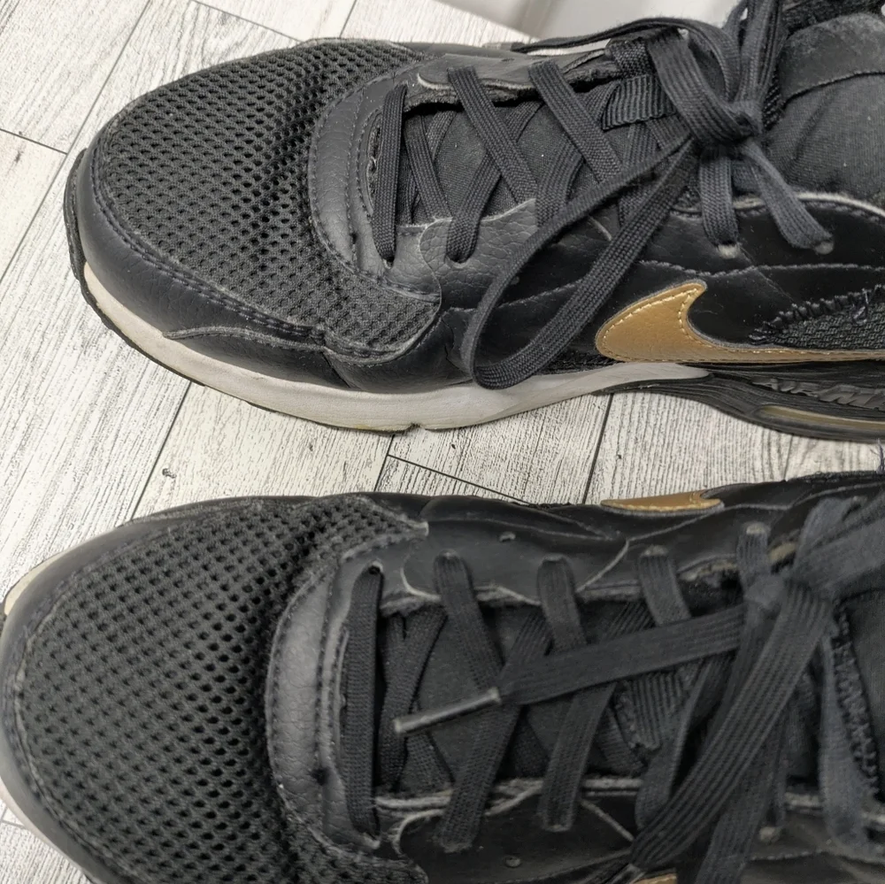 Nike Air Max Black and Gold Sneakers Size 8